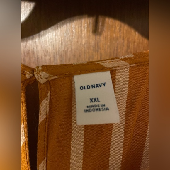 Orange and white vertical striped tank - Picture 4 of 4